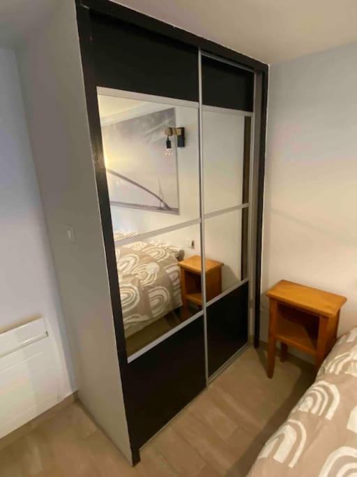 Le Cosy - 2 Pers - Hyper Centre De Fontainebleau Apartment Екстериор снимка
