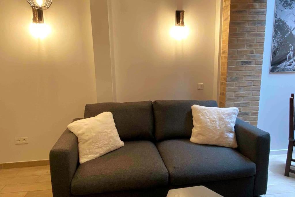 Le Cosy - 2 Pers - Hyper Centre De Fontainebleau Apartment Екстериор снимка
